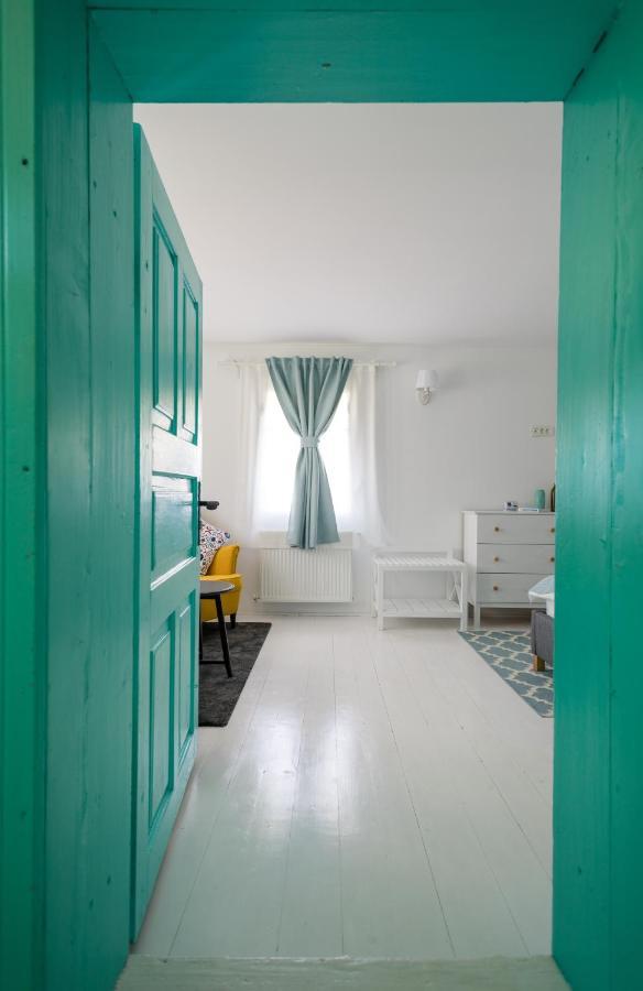 Hygge Hut Villa Vama  Eksteriør billede